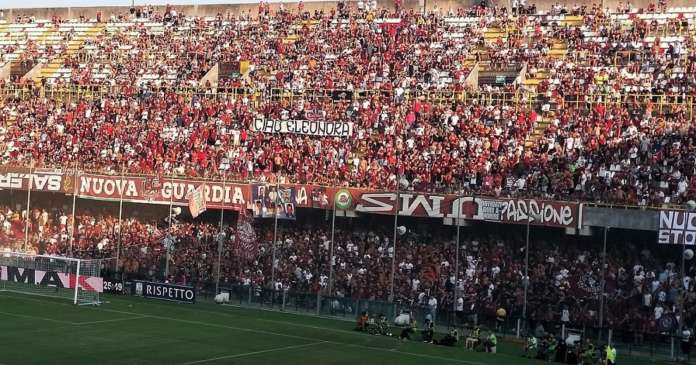 Curva sud Eleonora