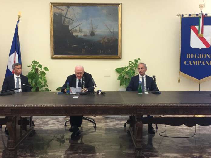 De Luca - Conferenza Sanità Napoli 01