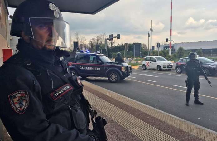 aeroportoi-speciali-carabinieri