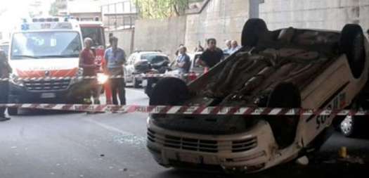 auto ribaltata