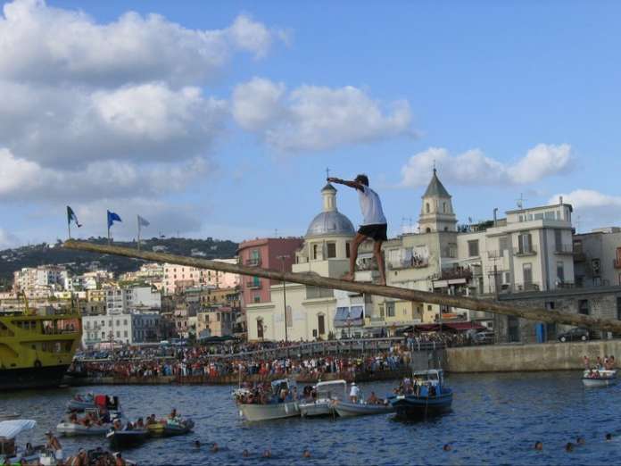 il pennone a mare immagine