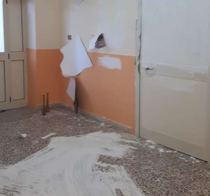 centro distrutto6 copertina