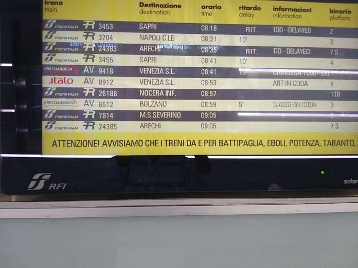 tabella ritardi treni