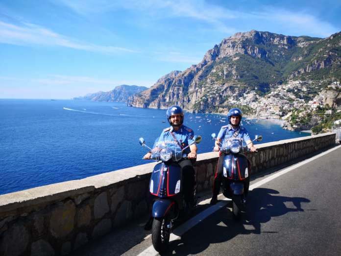 vespe elettriche carabinieri positano