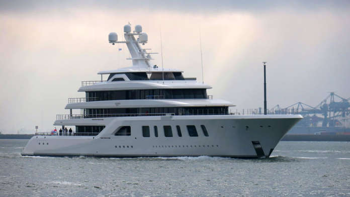 yacht