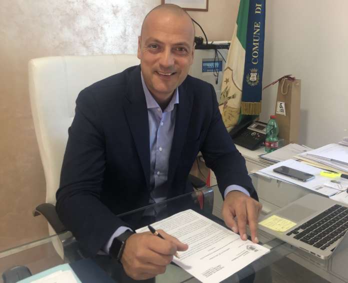 Il sindaco di Montecorvino Pugliano Alessandro Chiola