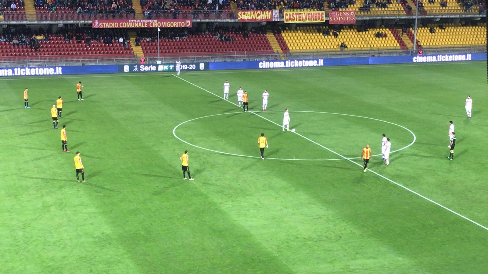 benevento e cremonese schierate