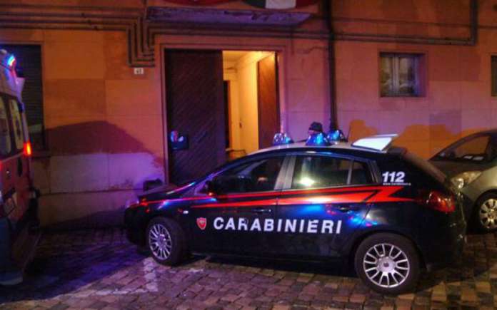 carabinieri notte napoli