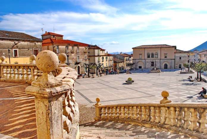 cerreto sannita piazza