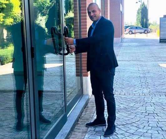 il sindaco Alessandro Chiola sede comunale via Ungaretti