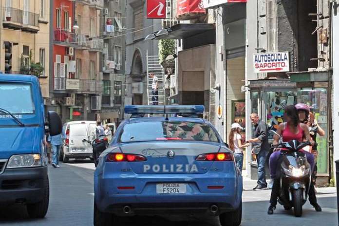 polizia chiaia