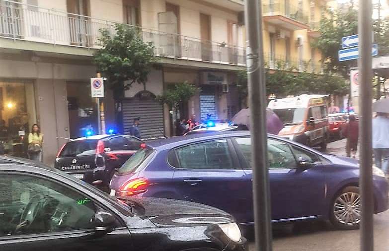 via carmine salerno carabinieri ambulanza