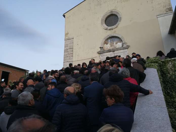 IMG_20191116_164625 funerale taurasi