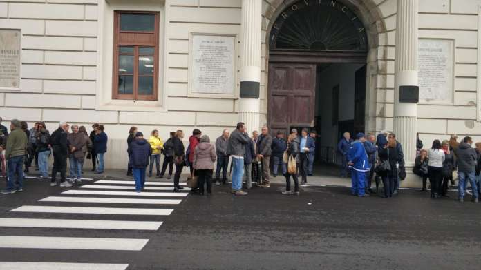 Lavoratori protesta Scuola