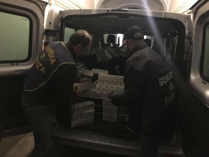 Guardia di Finanza, Contrabbando, Sigarette