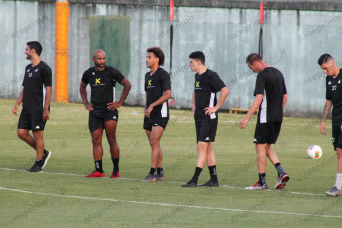 Tuia, Armenteros, Tello e Volta