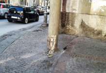 Via Nizza, danneggiata colonna in cemento della cupola