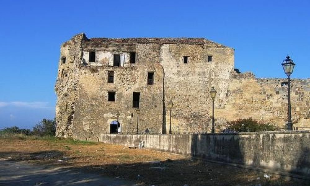 castel volturno castello