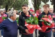 Salerno, commemorazione ai defunti: ricordati i 4 tifosi morti nel rogo della galleria di Santa Lucia