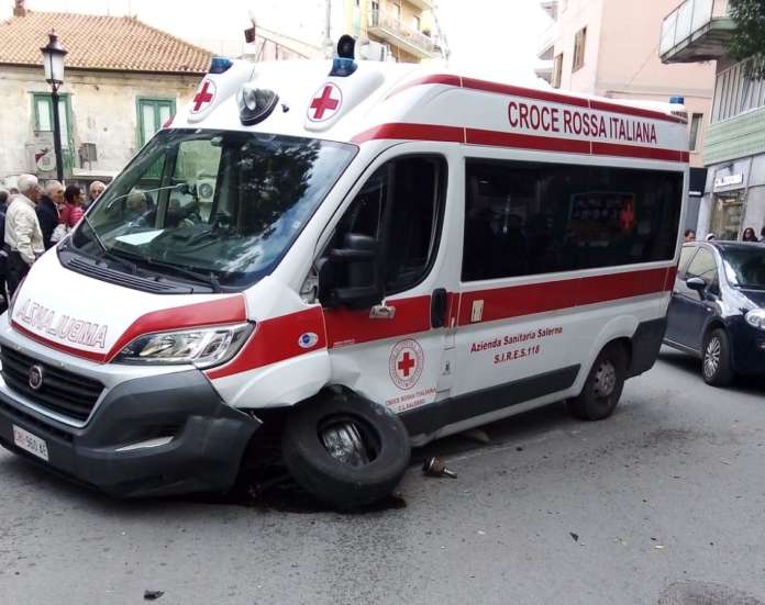 incidente ambulanza2