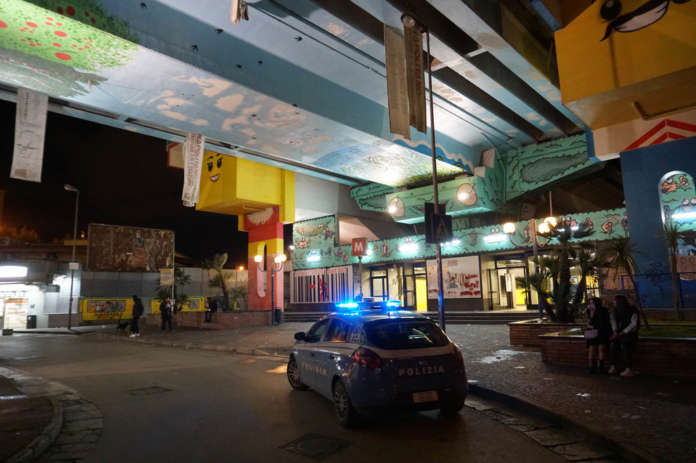 metro chiaiano polizia