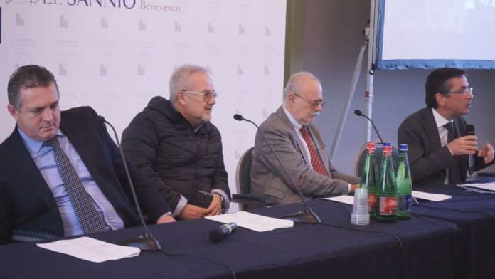 tavolo convegno napoli bari