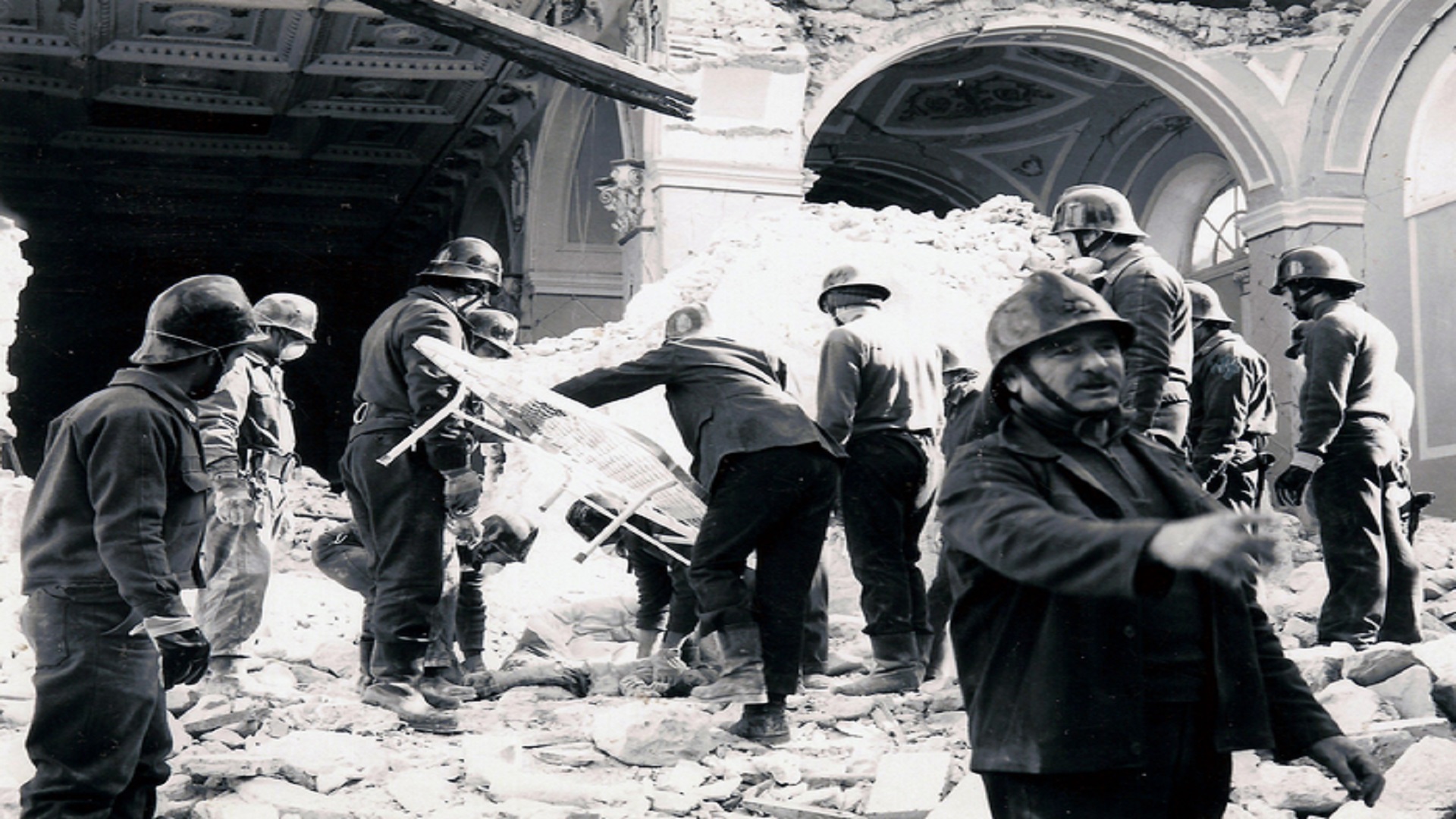 TERREMOTO '80: 35 ANNI DOPO LA MEMORIA E' ANCORA VIVA