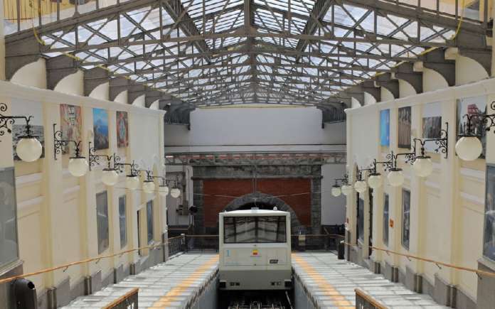 Napoli, funicolare Centrale