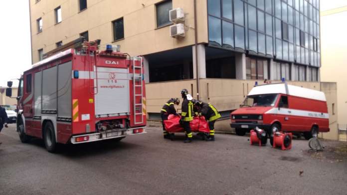 Vigili del fuoco dipendente Samte