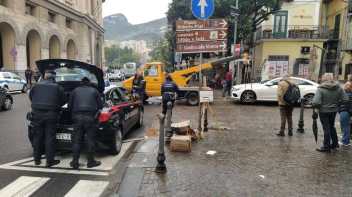 carabinieri salerno luci