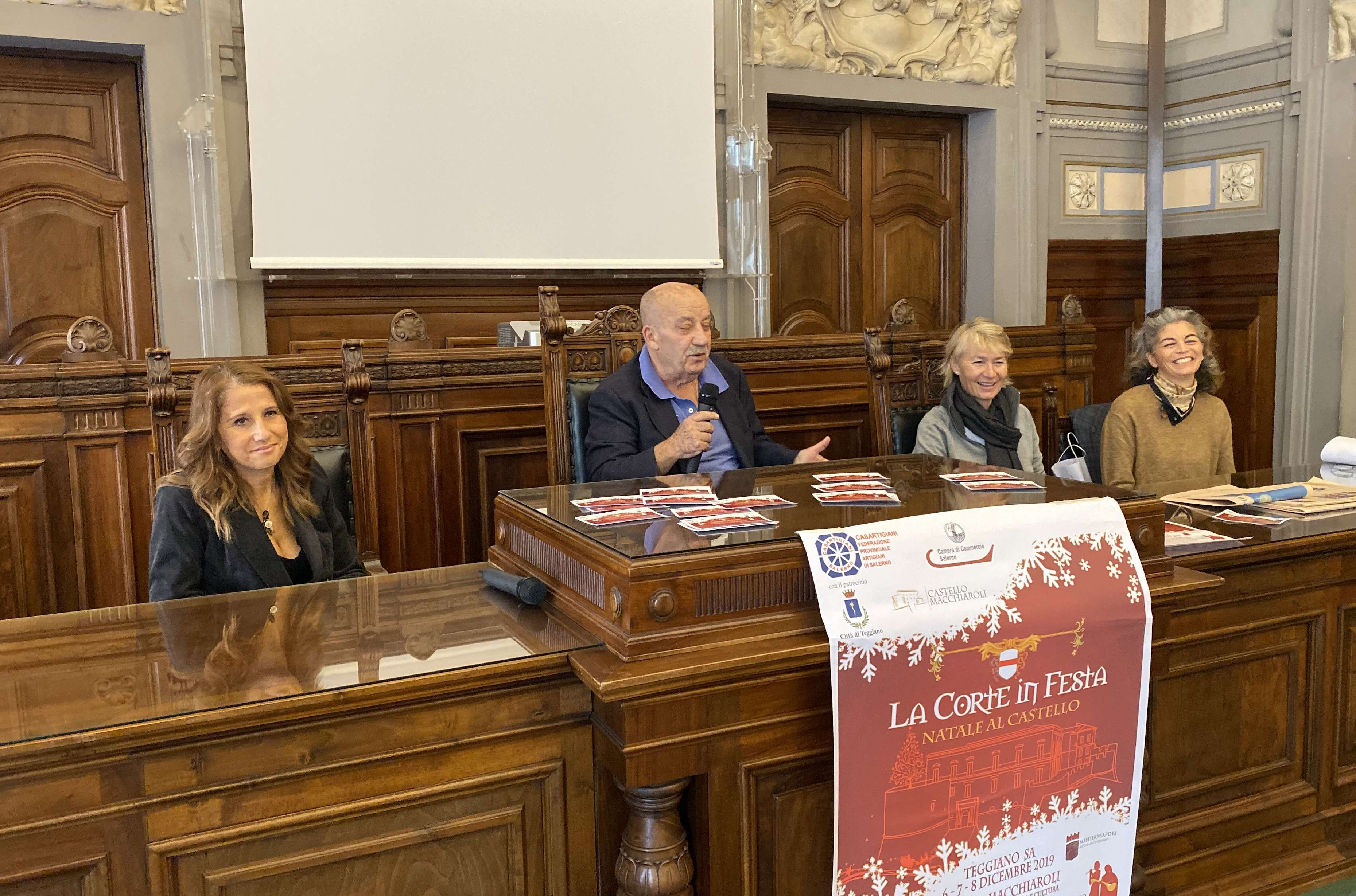 la corte in festa teggiano