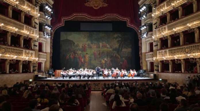 teatro-san-carlo-napoli-800x445