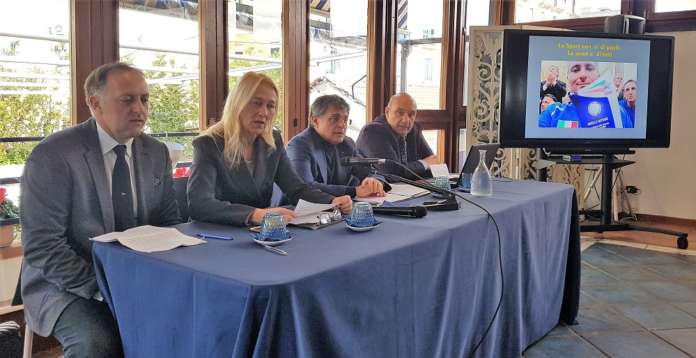 Conferenza-stampa-Canottieri-Irno