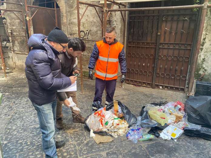 controllo rifiuti salerno2