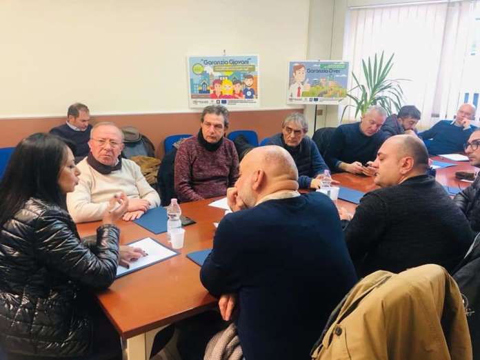 delegazione sindacalisti Jabil in riunione con la Palmeri