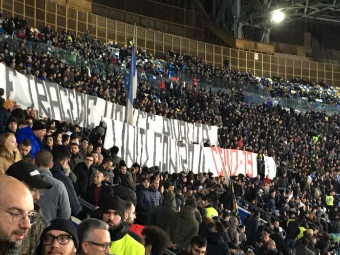 strisicone napoli covid-19