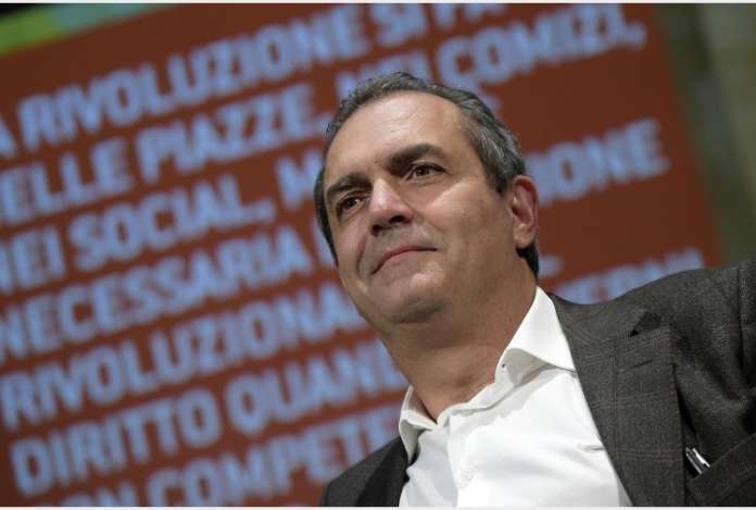luigi-de-magistris-sindaco-di-napoli-primo-piano