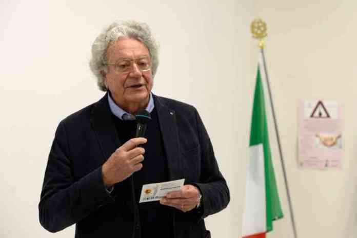 ROBERTO GOGAS