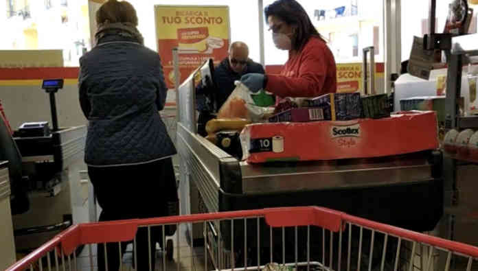 coronavirus supermercato salerno (2)