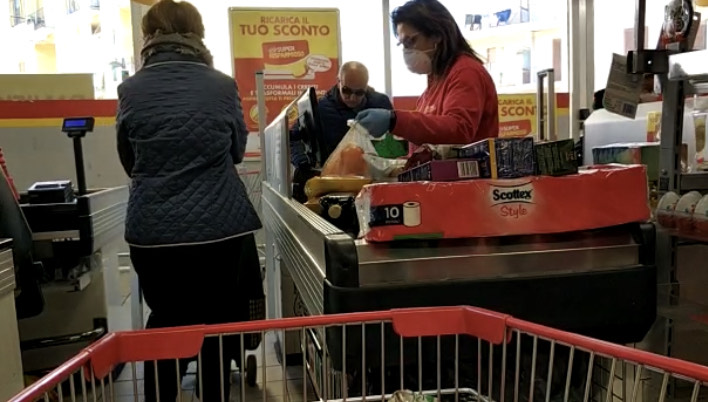 coronavirus supermercato salerno (2)