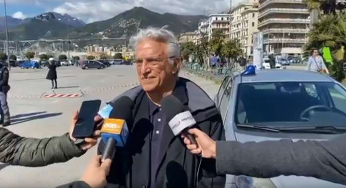 sindaco napoli piazza della concordia