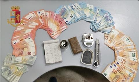 spaccio napoli