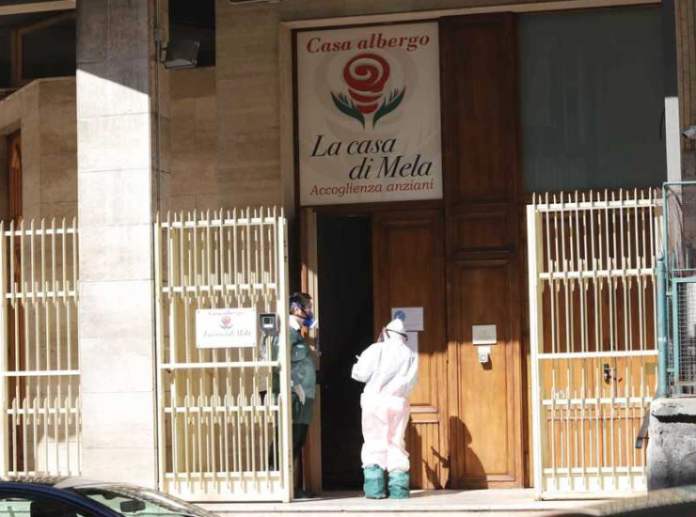 casa di mela fuorigrotta