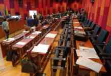 Napoli: in Consiglio costituiti 12 gruppi, 7 di maggioranza Napoli Consiglio comunale bilancio