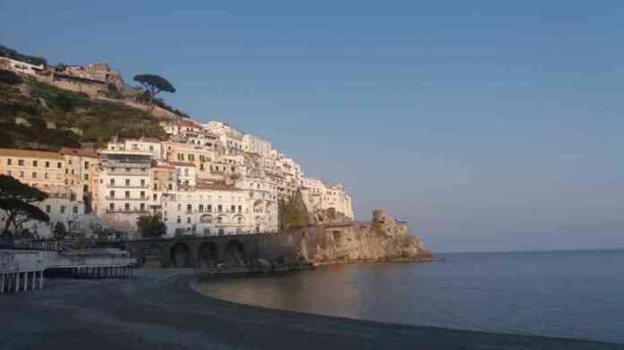 spiaggia amalfi