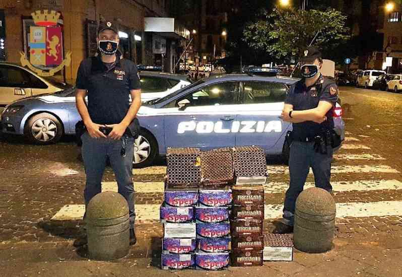 polizia napoli fuochi