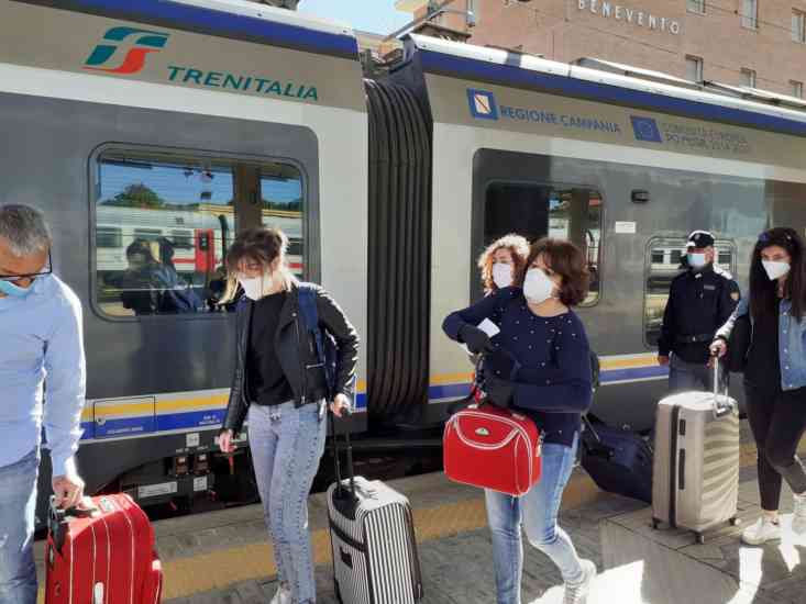 Arrivi stazione Benevento 07