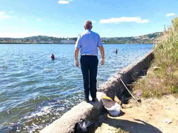 Lago Fusaro abusivi