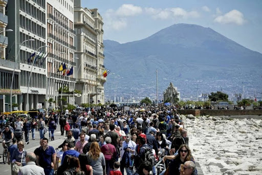Turisti a napoli 123