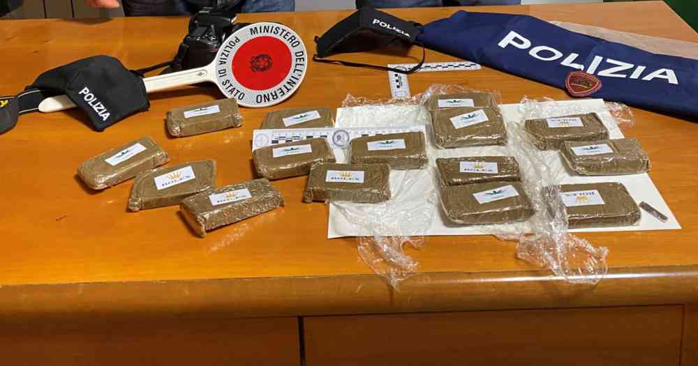 polizia droga caserta